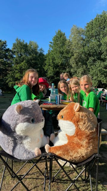 Endlich ist es soweit, die Anmeldungen für das ZELTLAGER 2023 sind da! 🎉
Dieses Jahr findet das Zeltlager auf dem Zeltplatz in Almke (Niedersachsen) statt.🏕️

Noch Fragen? Dann schreibt uns gleich eine Nachricht!
Alles klar? Dann ab zur Anmeldung unter
www.kolpingjugend-steinheim.de 

#kisth #zeltlager2023